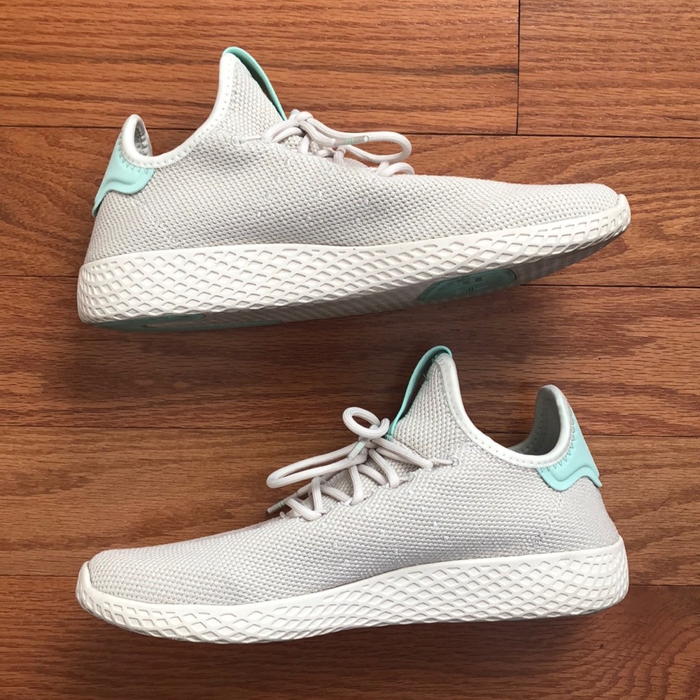 Adidas Beige Pharrell Williams Sneakers